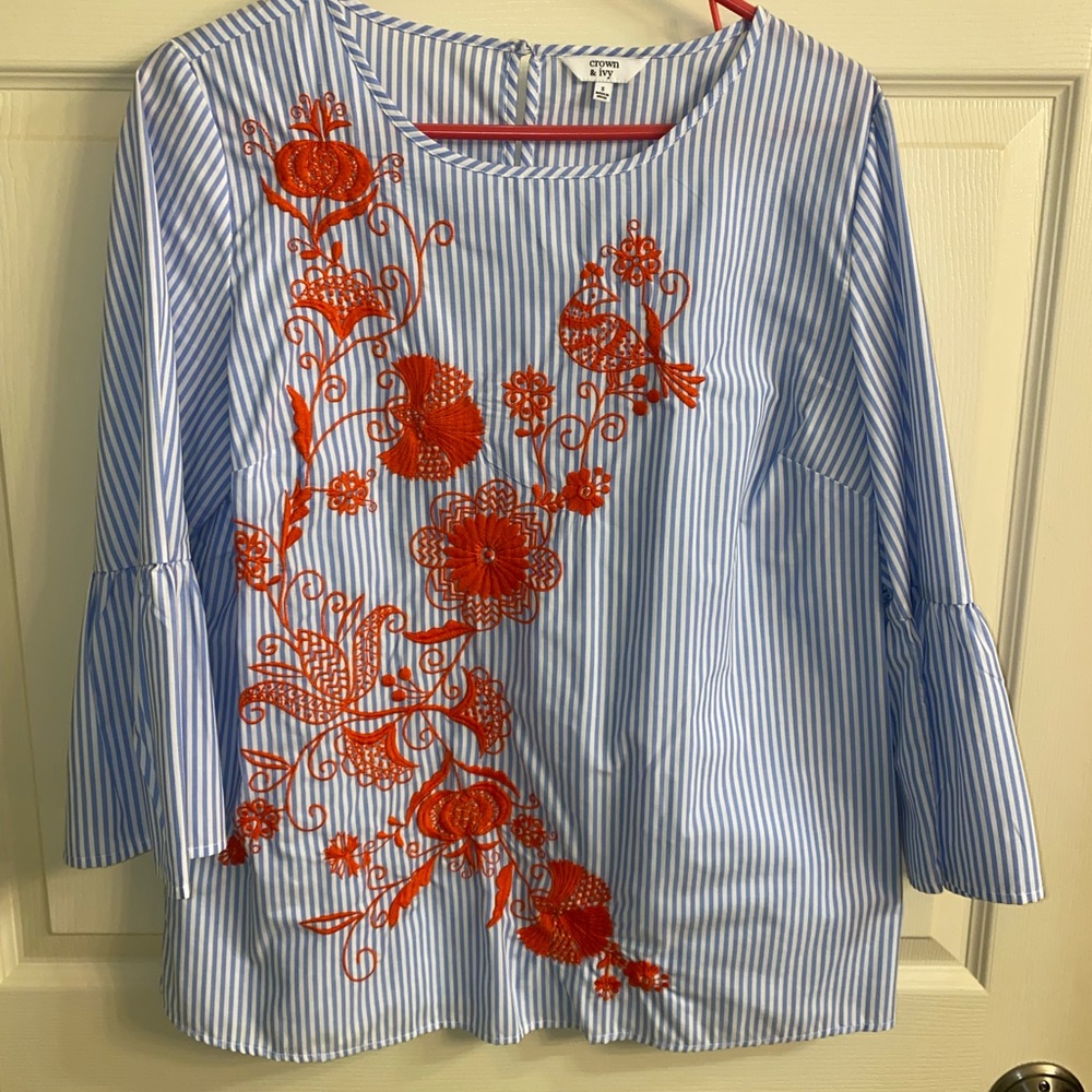 Crown & Ivy women’s top